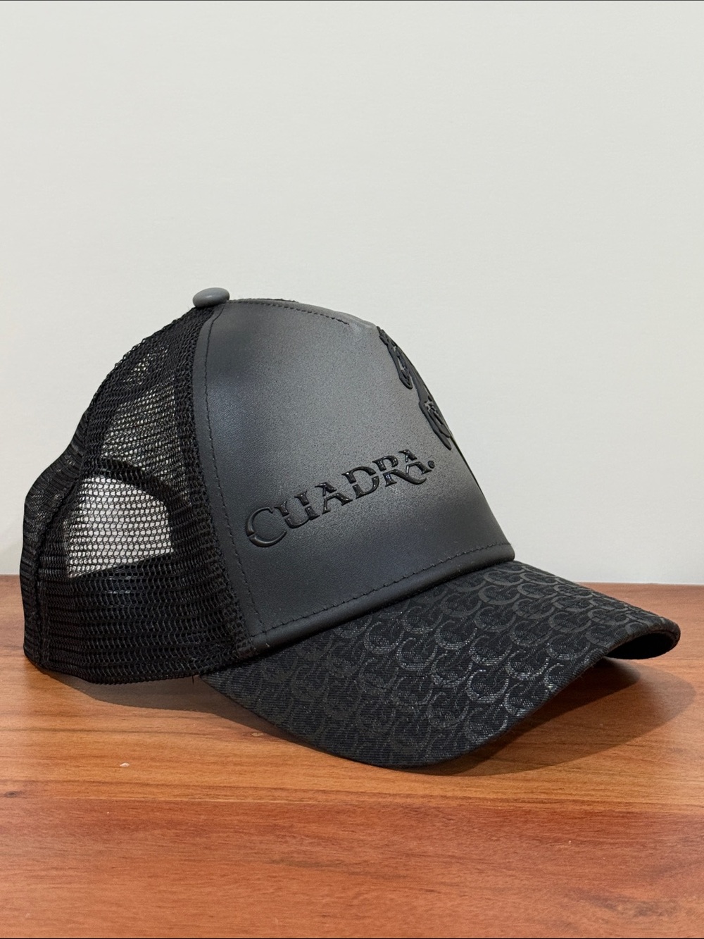 CUADRA BLACK WOMEN’S SNAPBACK CAP IN GENUINE LEATHER WITH HORSE EMBLEM
NWOT - Picture 4 of 6